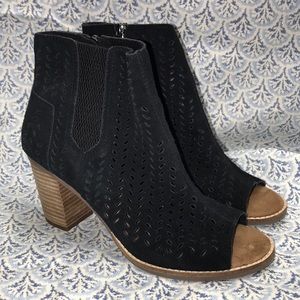 Women’s Toms block healed sandals